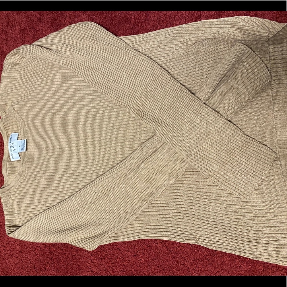 Bloomingdales Cashmere sweater